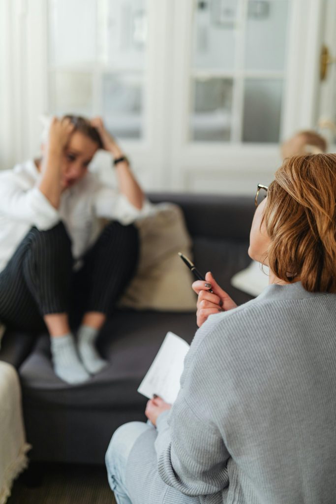 How Can Hypnotherapy Help Heal Disordered Eating? 1 How Can Hypnotherapy Help Heal Disordered Eating?